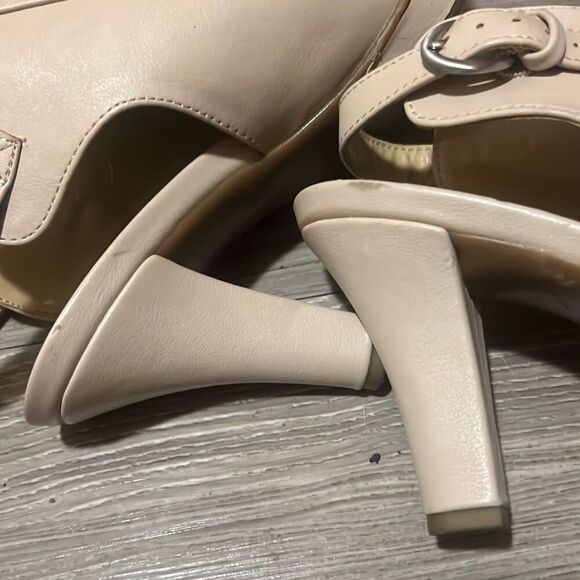 ✨Naturalizer Dawn Leather Platform Sz 6.5 Shootie✨ - Picture 9 of 10